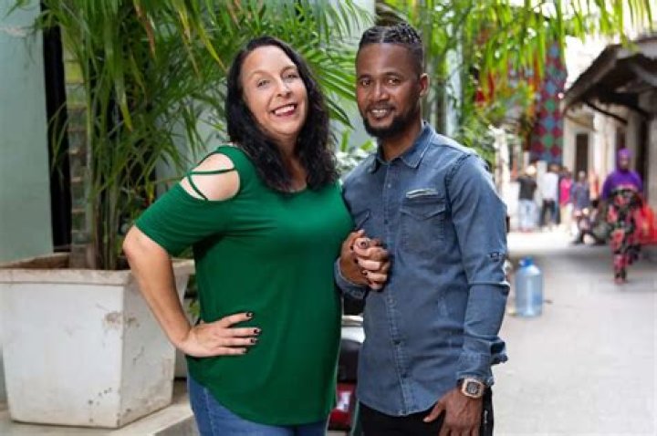 
’90 Day Fiancé’ ‘s Usman and a Female Friend Trigger Kim’s Insecurity: ‘She’s Everything I’m Not’ 