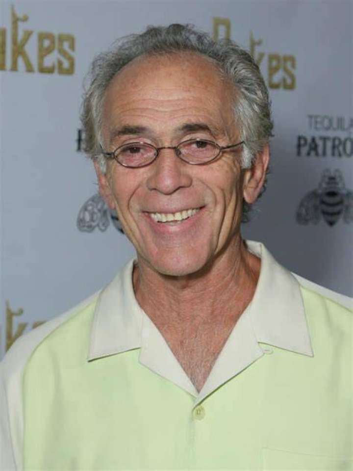 Actor Bruce Weitz: net worth, religion, wife Vivian Davis, died?