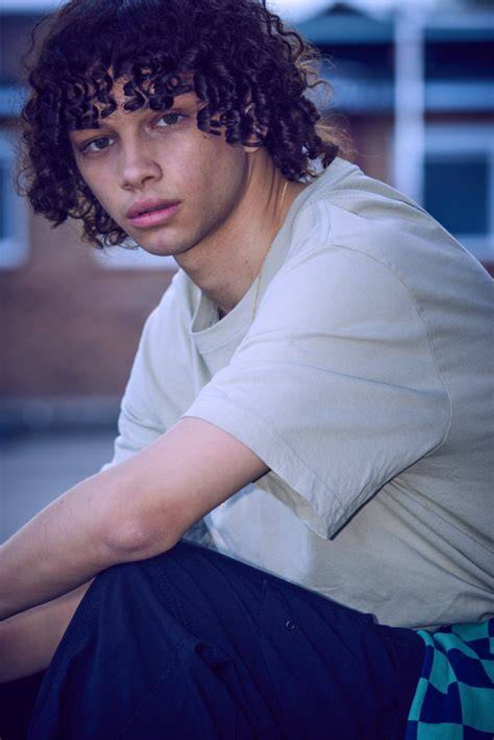 Adam Abbou Height, Weight, Net Worth, Age, Birthday, Wikipedia, Who, Nationality, Biography
