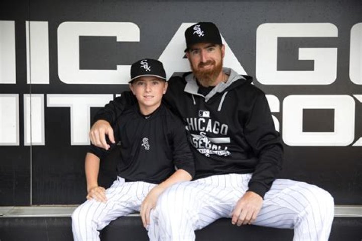 
Adam Laroche Height, Weight, Net Worth, Age, Birthday, Wikipedia, Who, Nationality, Biography 
