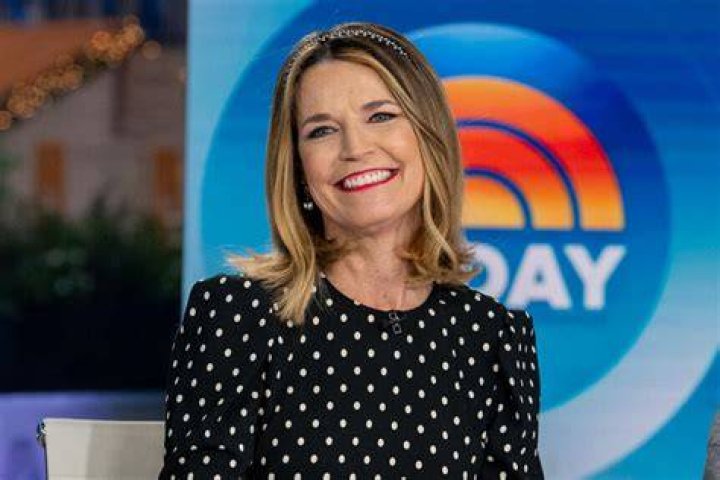 
After oversleeping and nearly missing the “Today” broadcast, Savannah Guthrie displays her bare flesh. 