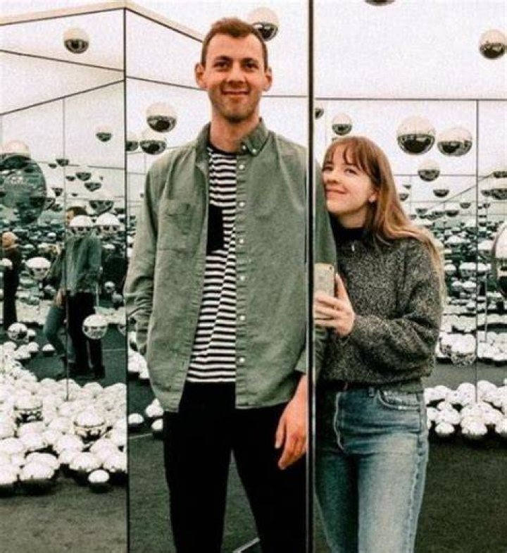 
Aislinn Paul And Her Boyfriend Peter Geiser Are All Loved Up 