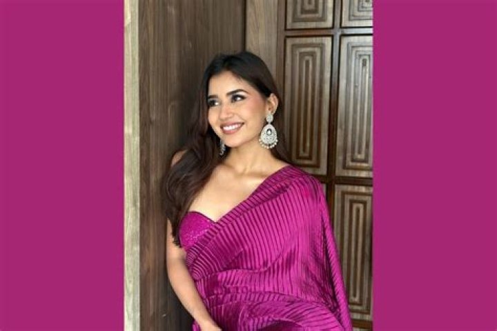 
Akanksha Sharma Height, Weight, Net Worth, Age, Birthday, Wikipedia, Who, Nationality, Biography 