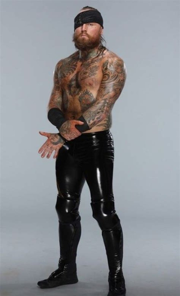 
Aleister Black Height, Weight, Net Worth, Age, Birthday, Wikipedia, Who, Nationality, Biography 