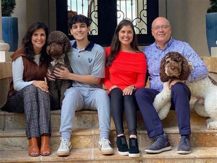 
Alex Aiono Parents And Siblings Hail From Phoenix 