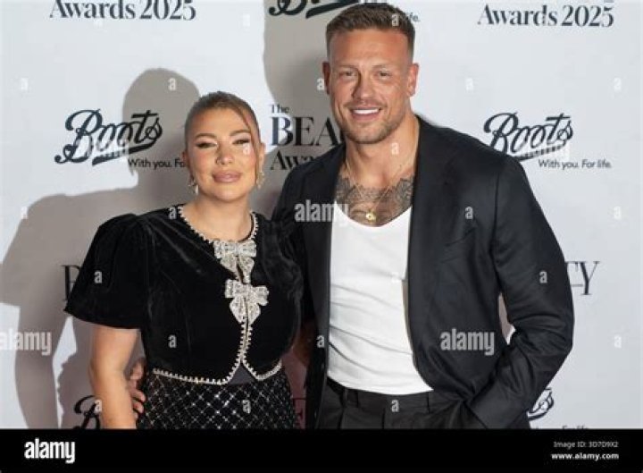 
Alex Bowen Height, Weight, Net Worth, Age, Birthday, Wikipedia, Who, Nationality, Biography 