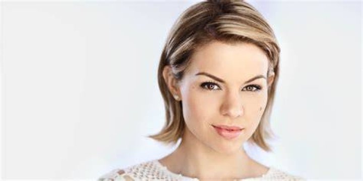 Ali Liebert’s Wiki, spouse, net worth, measurements. Lesbian?