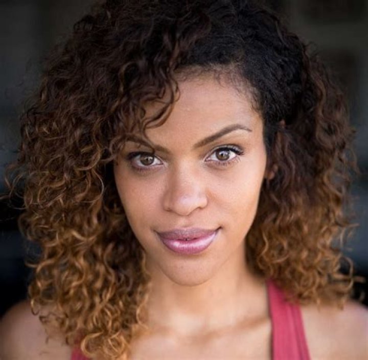 Alvina August Height, Weight, Net Worth, Age, Wiki, Who, Instagram, Biography