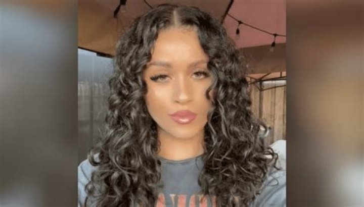 
Amber Bianchi Height, Weight, Net Worth, Age, Birthday, Wikipedia, Who, Nationality, Biography 