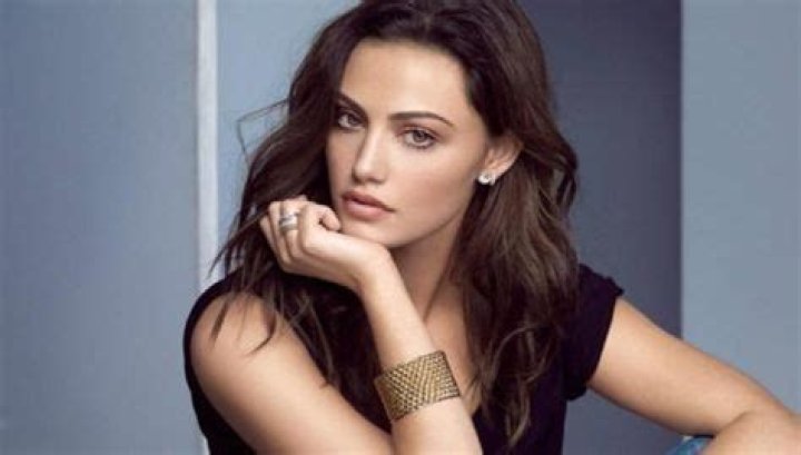 Amy Height, Weight, Net Worth, Age, Birthday, Wikipedia, Who, Nationality, Biography
