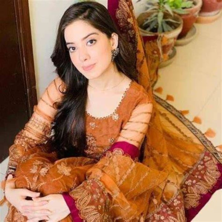 
Arisha Khan Height, Weight, Net Worth, Age, Wiki, Who, Instagram, Biography 