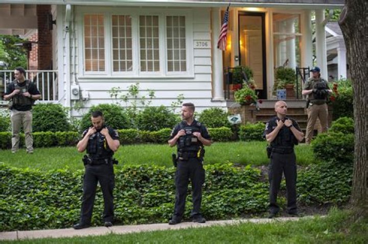 
Armed Man Arrested Near Justice Brett Kavanaugh’s Home 