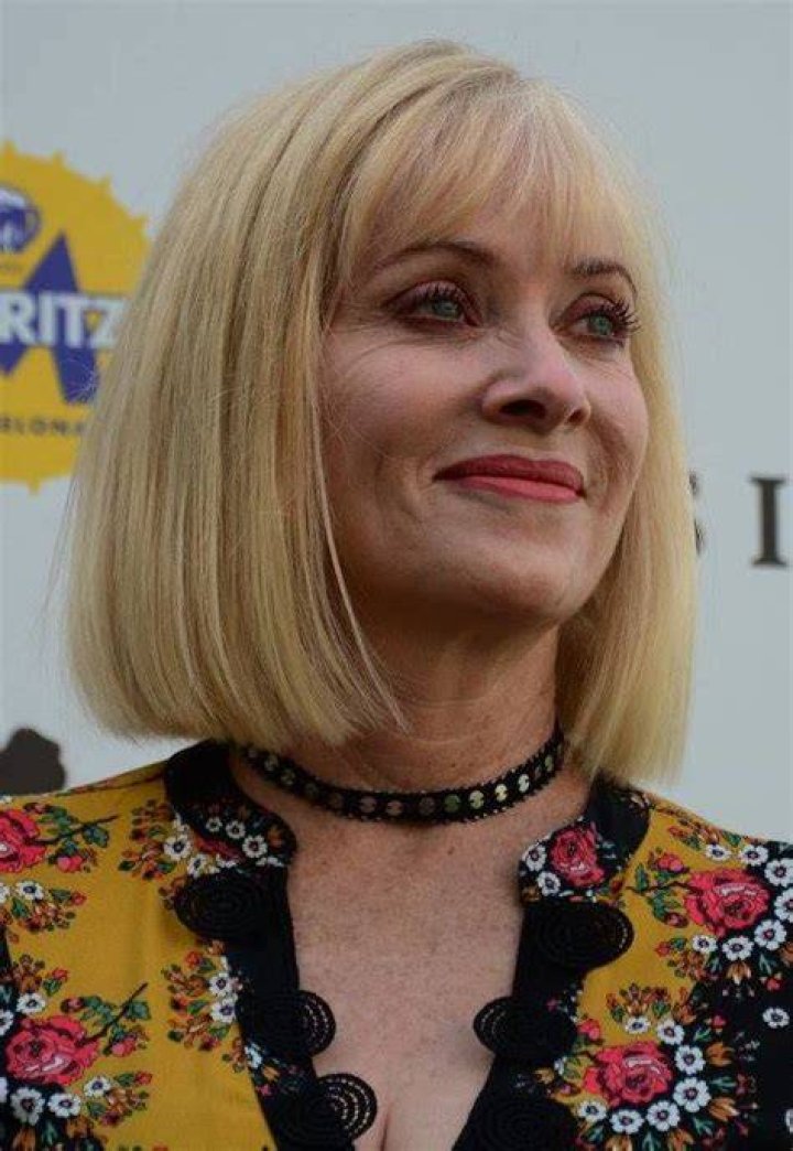 Barbara Crampton Height, Weight, Net Worth, Age, Birthday, Wikipedia, Who, Nationality, Biography