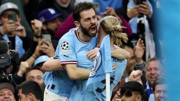 
Bernardo Silva Responds To Uncertainty Over Man City Future 