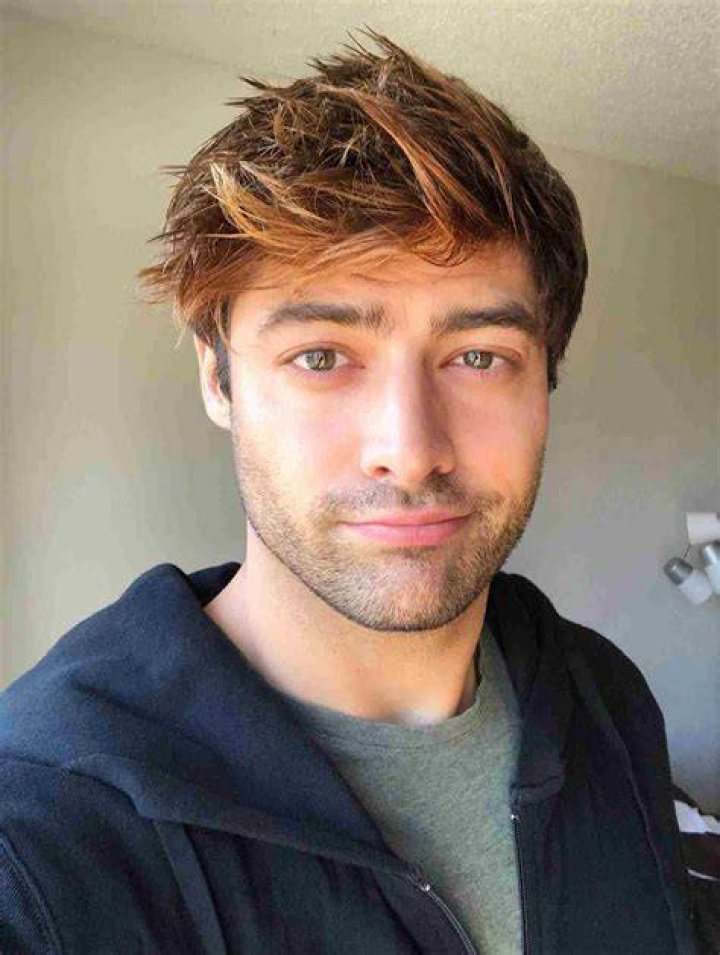 
Brandon Rogers Height, Weight, Net Worth, Age, Birthday, Wikipedia, Who, Nationality, Biography 