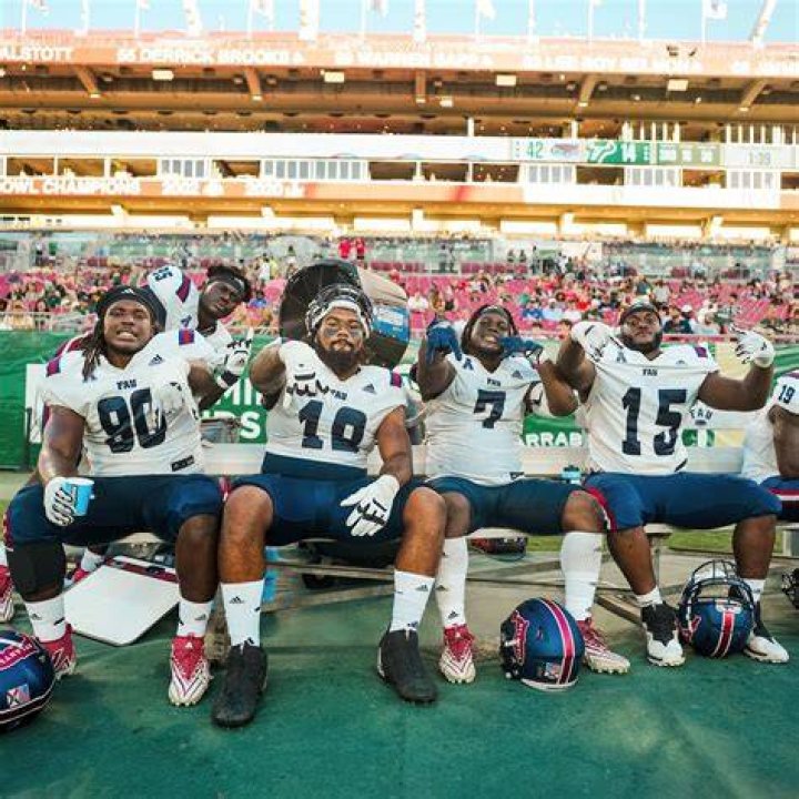 
Bryan Greenlee Age | How Old Is Florida Atlantic Owls Guard | Wikipedia And Height 