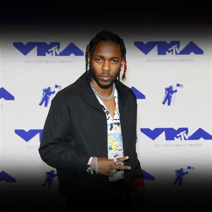 Burney Lamar Height, Weight, Net Worth, Age, Birthday, Wikipedia, Who, Instagram, Biography
