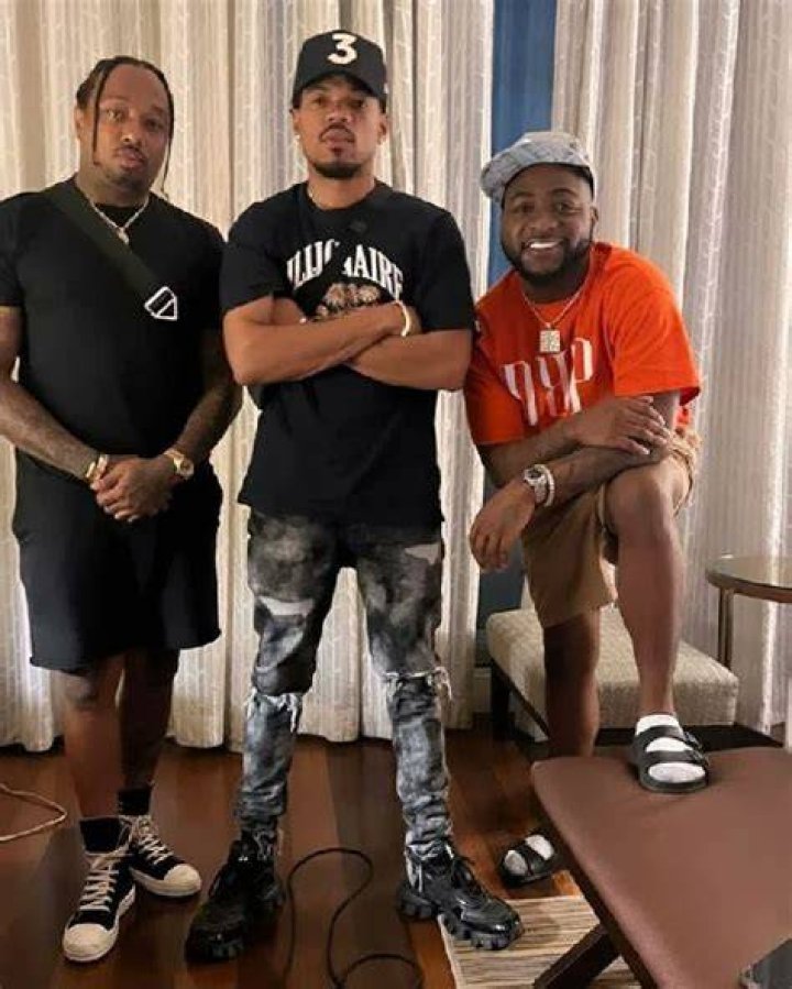 
Chance The Rapper And Davido Were Seen Together In A Studio 