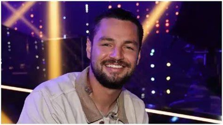
Chayce Beckham Car Accident And Injuries, What Happened To Him? 