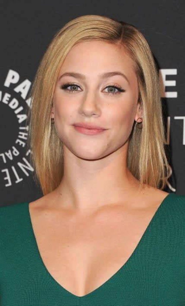 Chloe Reinhart Height, Weight, Net Worth, Age, Birthday, Wikipedia, Who, Instagram, Biography