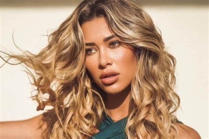 Cindy Prado Height, Weight, Net Worth, Age, Birthday, Wikipedia, Who, Nationality, Biography