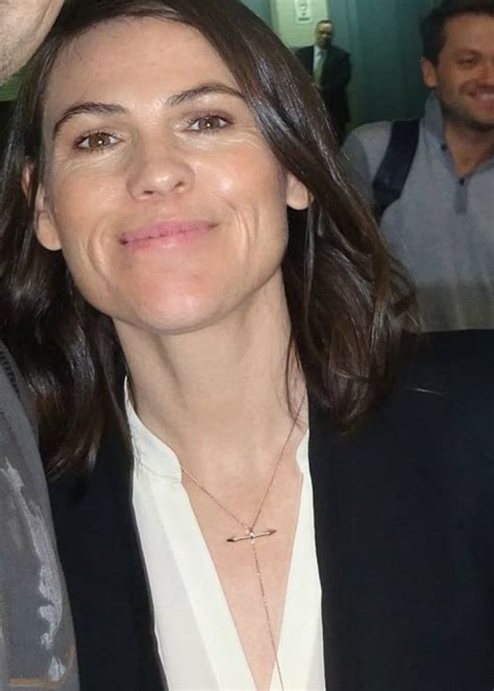 Clea DuVall Height, Weight, Net Worth, Age, Birthday, Wikipedia, Who, Nationality, Biography