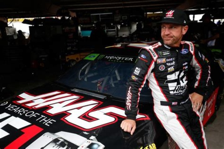 Clint Bowyer Height, Weight, Net Worth, Age, Birthday, Wikipedia, Who, Nationality, Biography