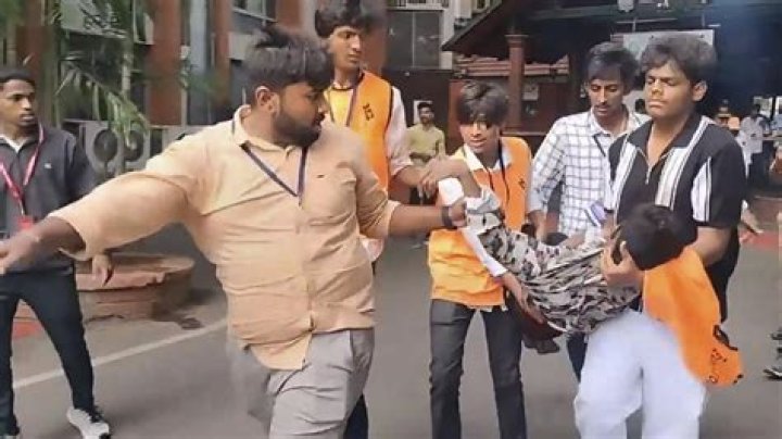 
College student pushed in front of moving train in Chennai, dies 