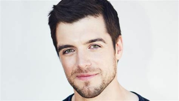 Dan Jeannotte Height, Weight, Net Worth, Age, Wiki, Who, Instagram, Biography