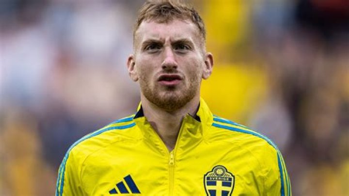 
Dejan Kulusevski Height, Weight, Net Worth, Age, Birthday, Wikipedia, Who, Nationality, Biography 
