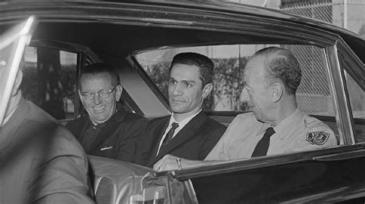 
Did the Boston Strangler get caught? 