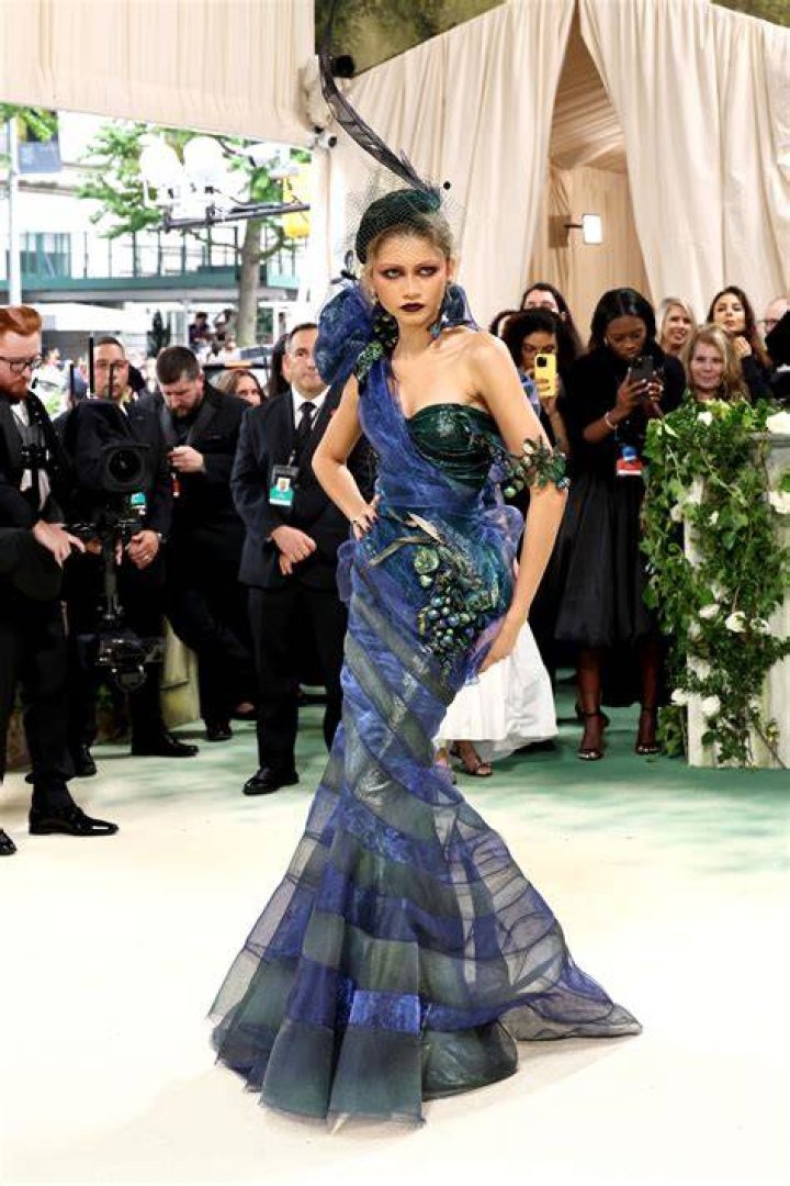 
Did Zendaya attend Met Gala 2023? Photoshopped photo goes viral 
