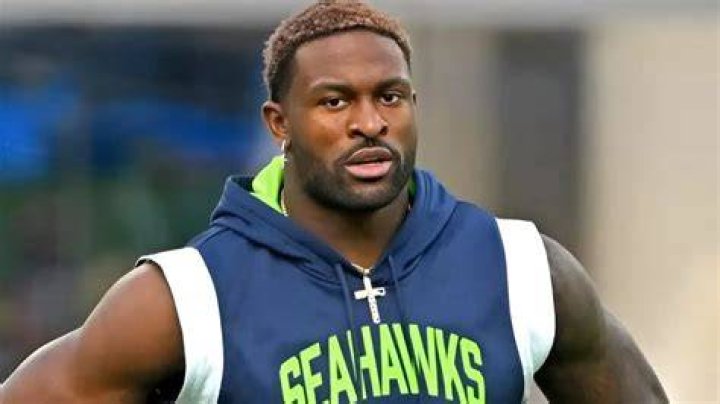DK Metcalf Height, Weight, Net Worth, Age, Birthday, Wikipedia, Who, Nationality, Biography