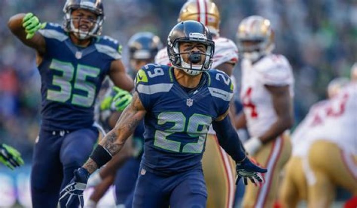 
Earl Thomas Height, Weight, Net Worth, Age, Birthday, Wikipedia, Who, Nationality, Biography 