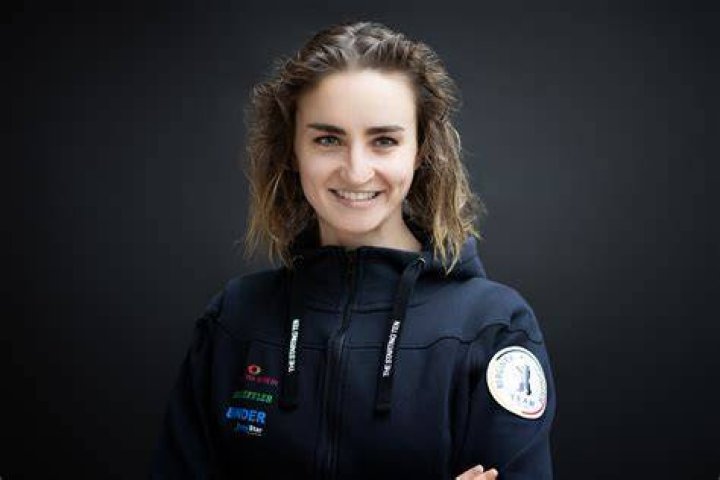 
Elena Krawzow Height, Weight, Net Worth, Age, Birthday, Wikipedia, Who, Nationality, Biography 