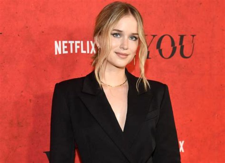 
Elizabeth Lail Height, Age, Boyfriend, Biography, Wiki, Net Worth 