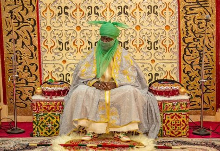 
Emir Of Kano, Aminu Bayero Signs The Condolence Register Of Late Queen Elizabeth 