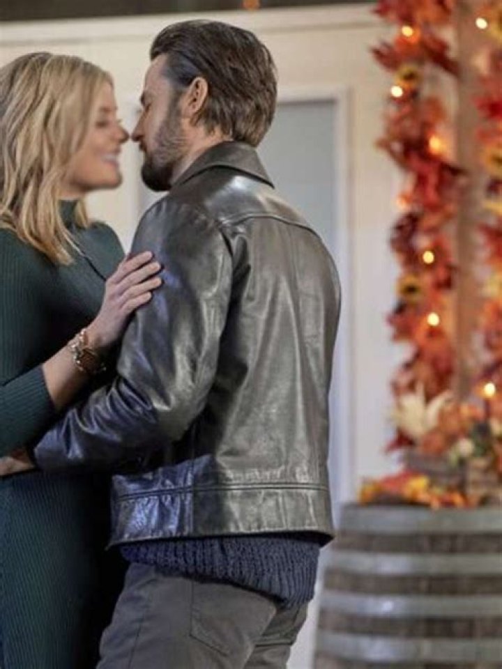 
Fans Worry About Tyler Hynes’ Health After Roadhouse Romance Appearance 