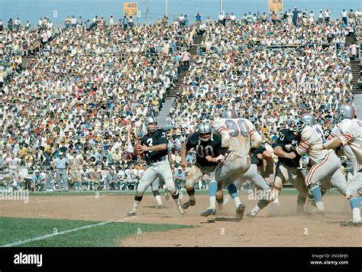 Former QB Daryle Lamonica Net Worth At The Time Of Death Was Over $60 Million