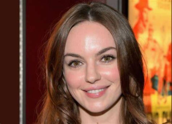 Gwen Brunelle Height, Weight, Net Worth, Age, Birthday, Wikipedia, Who, Nationality, Biography