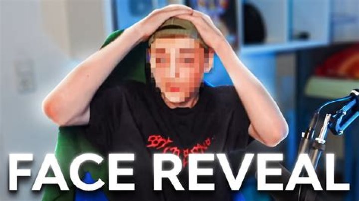 
Has Trxce3 Done A Face Reveal? Here’s How He Really Looks Like 
