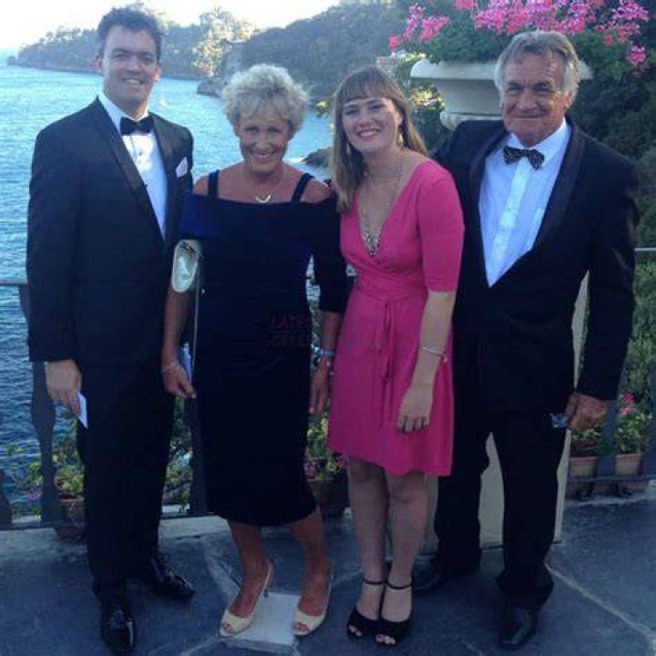 
Heather Ewart Has A Beautiful Family With Husband Barrie Cassidy and Children 