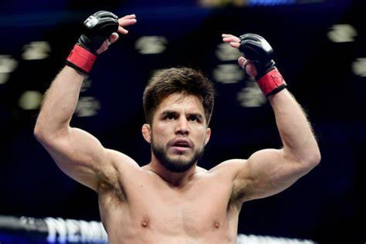 Henry Cejudo Height, Weight, Net Worth, Age, Birthday, Wikipedia, Who, Instagram, Biography