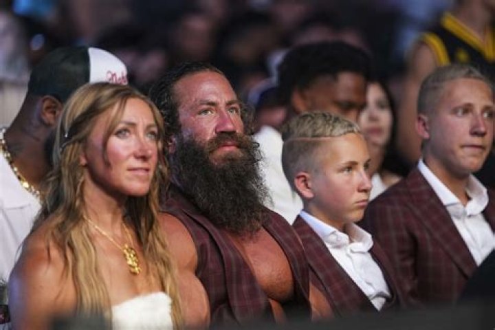 
Here’s The Untold Truth We Know About Liver King’s Wife, Barbara 