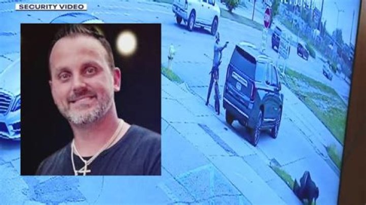 
Hutch Jewelry Store Robbery and Shooting As Dan Hutchinson Is Dead 
