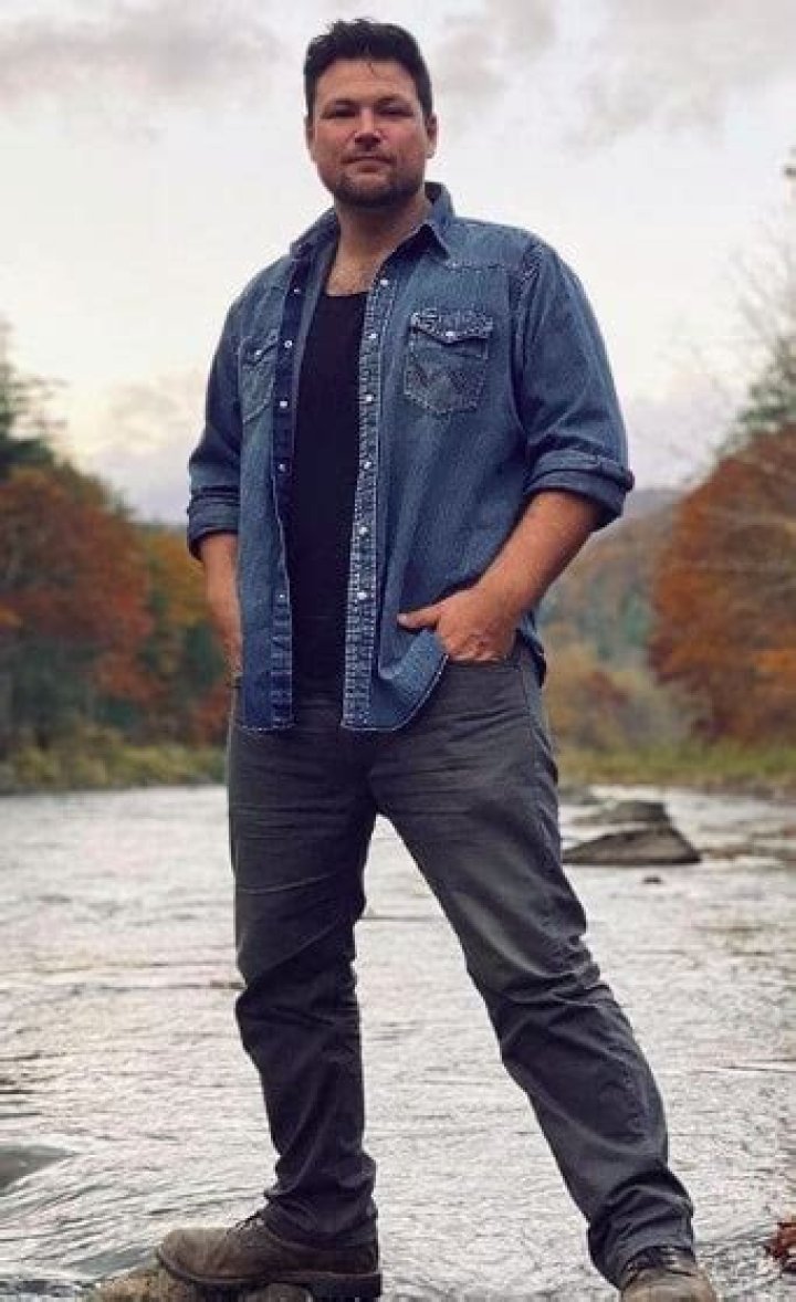 Ian Flanigan Height, Weight, Net Worth, Age, Birthday, Wikipedia, Who, Instagram, Biography