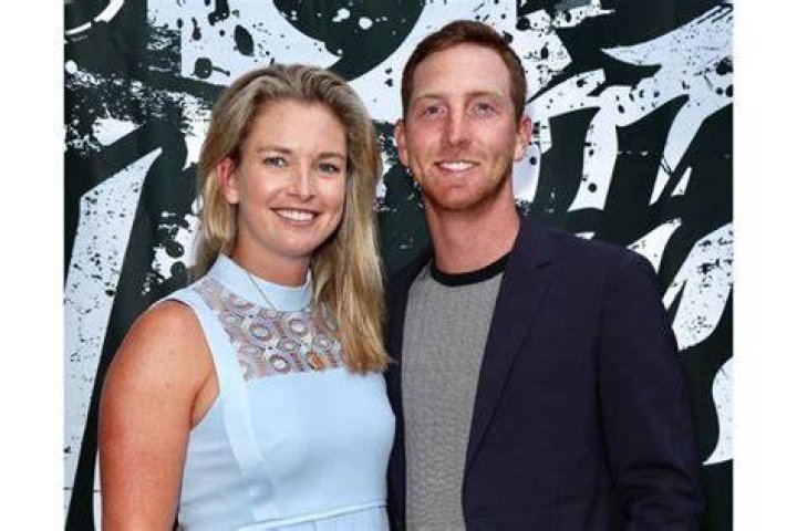 
Is CoCo Vandeweghe Married? Her Bio, Age, Father, Husband and Family 