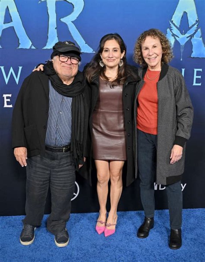 
Is Danny Devito Daughter Lucy Devito Married In 2022? Her Dating Life Explored 
