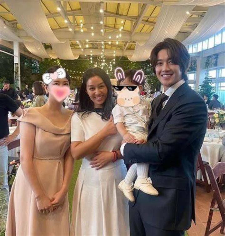
Is Kim Hyun Joong Married to Wife? Or Dating a Girlfriend? Kids. 