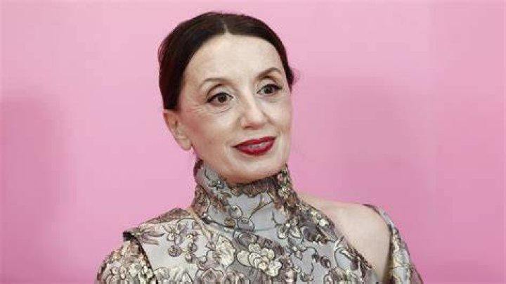 
Is Luz Casal Sick With Cancer? Singer’s Wiki Bio & Edad 